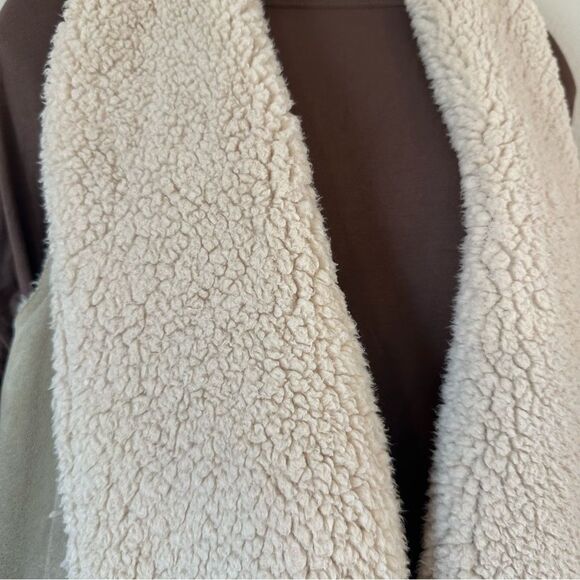 Boutique Faux Suede and Shearling Vest - Picture 2 of 9